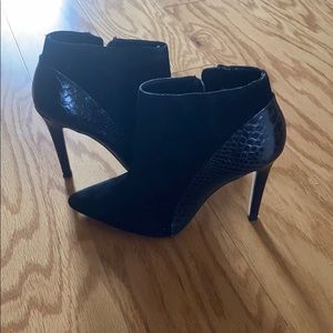 Vince Camuto Black Suede booties